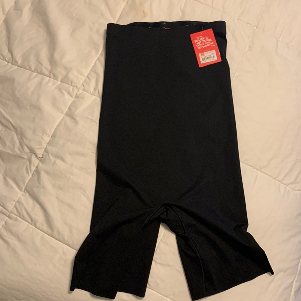 Spanx Thinstincts High Waist Mid Thigh Shorts